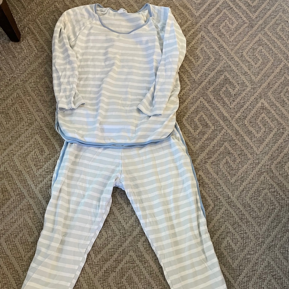 LAKE Pima Long sleeve pants & top Sz SM